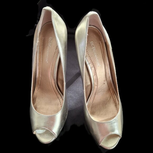 BCBGeneration Silver Metallic Peep-Toe 4.5 in Heel Pumps Sz 9.5 NWOT - Picture 3 of 9